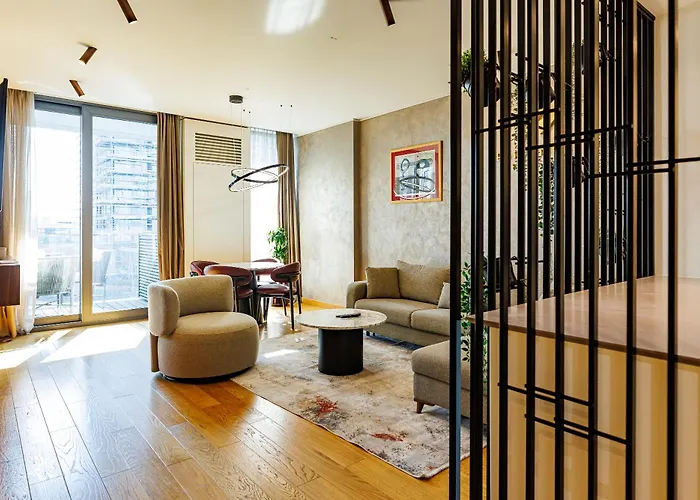 Residence Hills Apartment