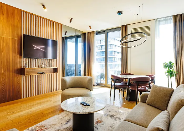 Residence Hills Apartment