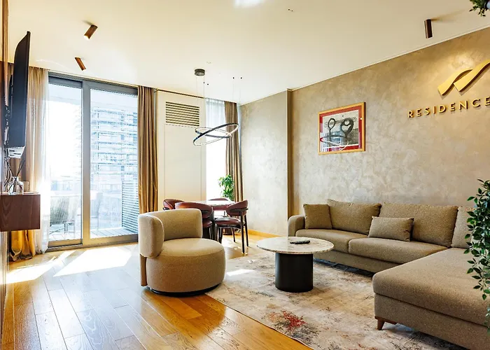 Residence Hills Apartment